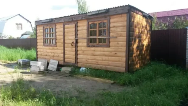 Строительная бытовка или вагончик — что лучше?